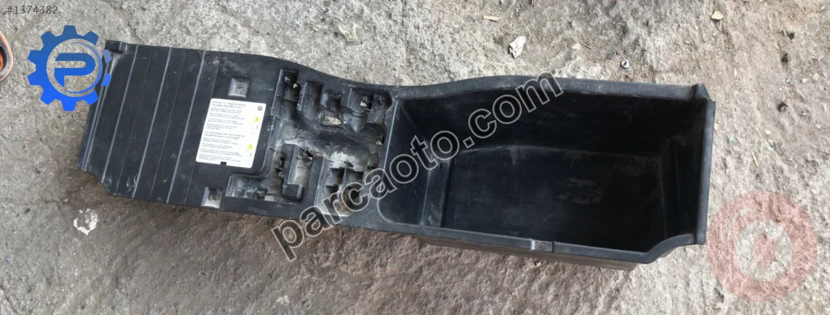 51457127282 bmw x5 e70 bagaj eşya bölmesi akü üst kaplaması 51457127282 bmw x5 e70 bagaj eşya bölmesi akü üst kaplaması