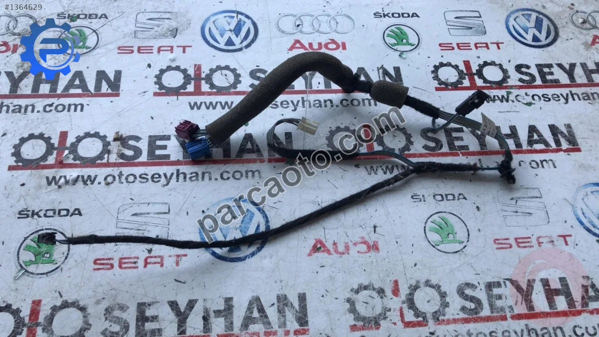 A2045402710 mercedes c180 204 sol arka kapı kartonu tesisatı
