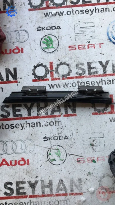 mercedes c180 w204 sol arka kapı kelebek cam fitili