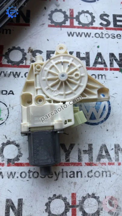 A2048200542 mercedes c180 w204 sol arka kapı cam motoru