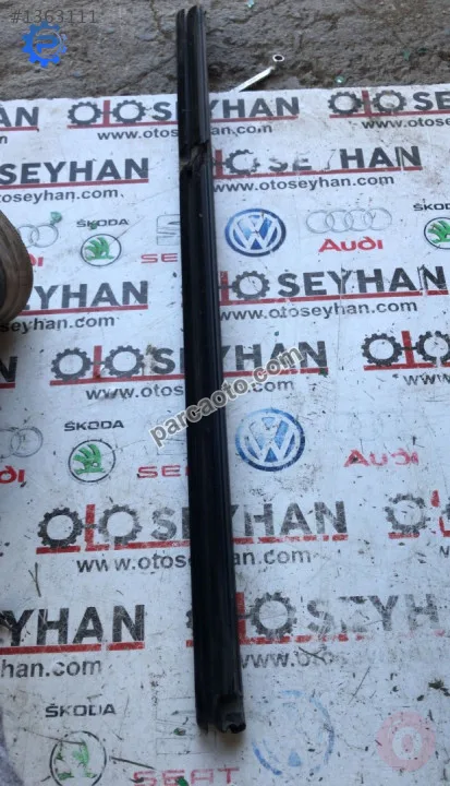 5N0839479A tiguan 2012 sol arka kapı iç cam sıyırıcı fitil