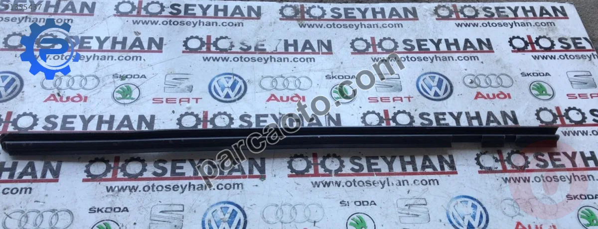 1K6839471 vw golf 5 sağ arka kapı iç cam sıyırıcı fitil