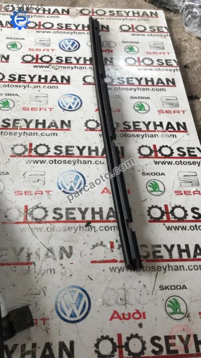 1M0837472C seat leon 02-06 sağ ön kapı iç cam sıyırıcı fitil