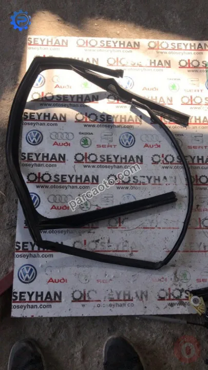 5F4839431 seat leon 2017-20 sol arka kapı cam çerçeve fitili