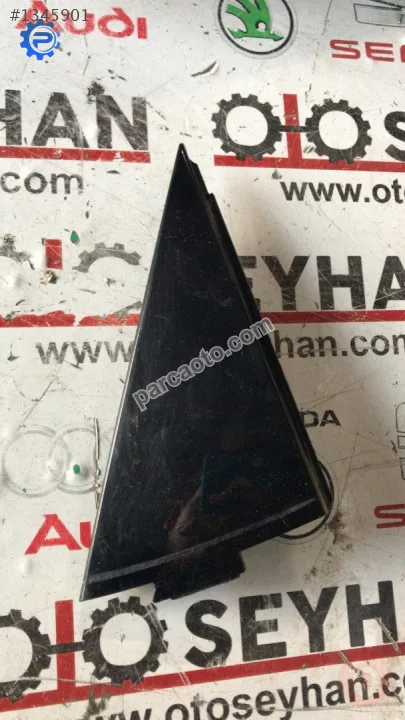 5F4839637C seat leon 2017-20 sol arka dış cam kenar kaplama 5F4839637C seat leon 2017-20 sol arka dış cam kenar kaplama