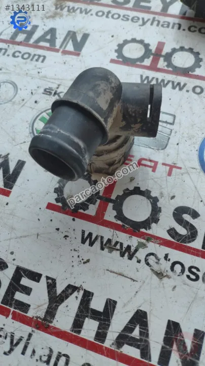 5Q0122291AK vw golf 7 1.4 tsi radyatör su borusu flanşı