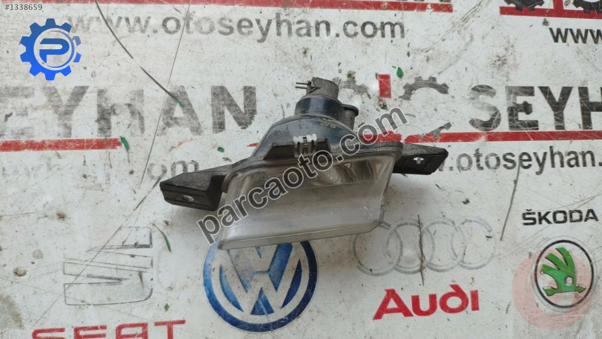 5N0941072A tiguan 2008-15 arka tampon geri vites lambası sağ