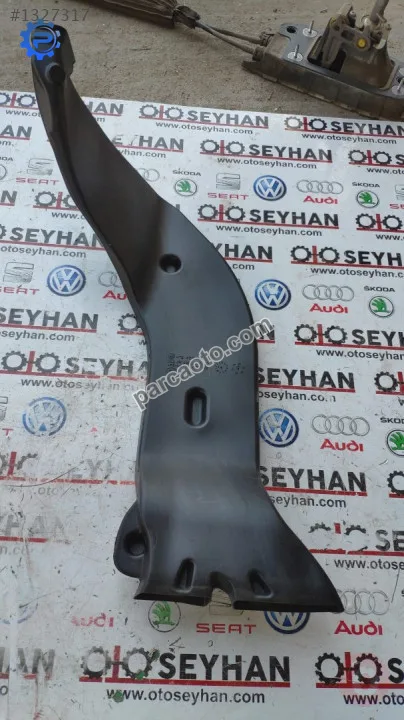 5Q0819806E leon 17-20 audi 3 arka sağ ayak havalandırma boru
