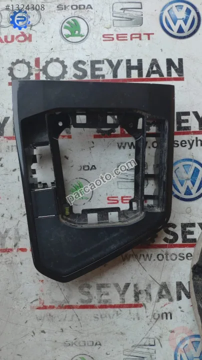 5NB864148 5NB864263 tiguan 17 vites topuz çerçeve konsol üst