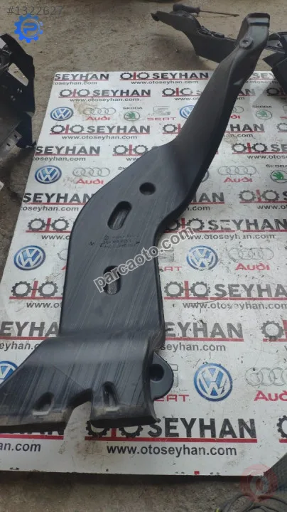 5Q0819805A vw tiguan 2017 sol arka ayak havalandırma kanalı