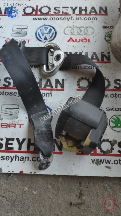 1J5857805C vw bora arka sol emniyet kemeri