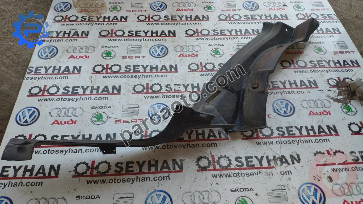 6K6867766D seat ibiza 1999 arka sağ koltuk kenar kaplaması