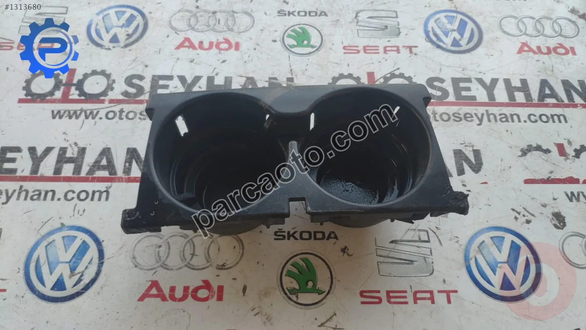 bmw 5 serisi e60 bardaklık