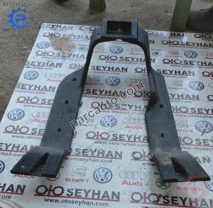 6K0819803C seat ibiza 1999 arka ayak havalandırma