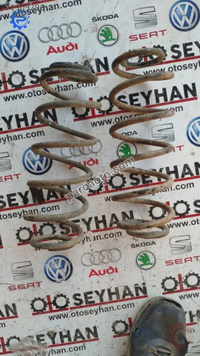 vw bora arka helezon yayları