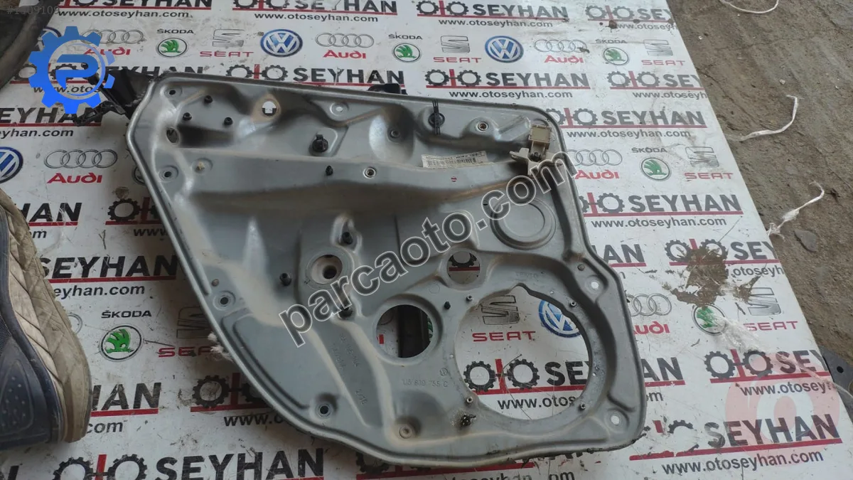 1J5839755C vw bora sol arka kapı panosu cam krikosu