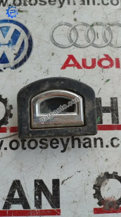1J0864203B vw bora passat bagaj ip bağlama yuvası
