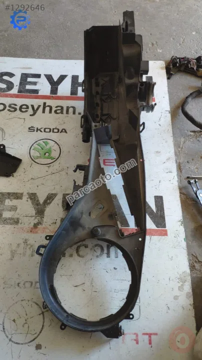 3C1820307 vw golf 6 kalorifer kazanı alt yarısı