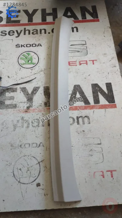 1K6867617D vw golf 6 arka tavan kaplaması