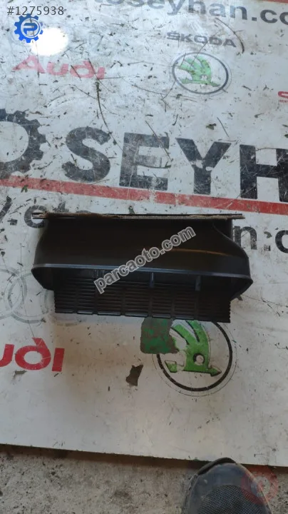 1J1819241C vw bora kalorifer hava kanalı