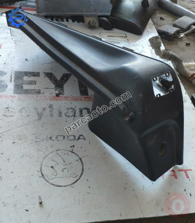 1M6867761C seat leon 2002 sol bagaj raf kaplaması