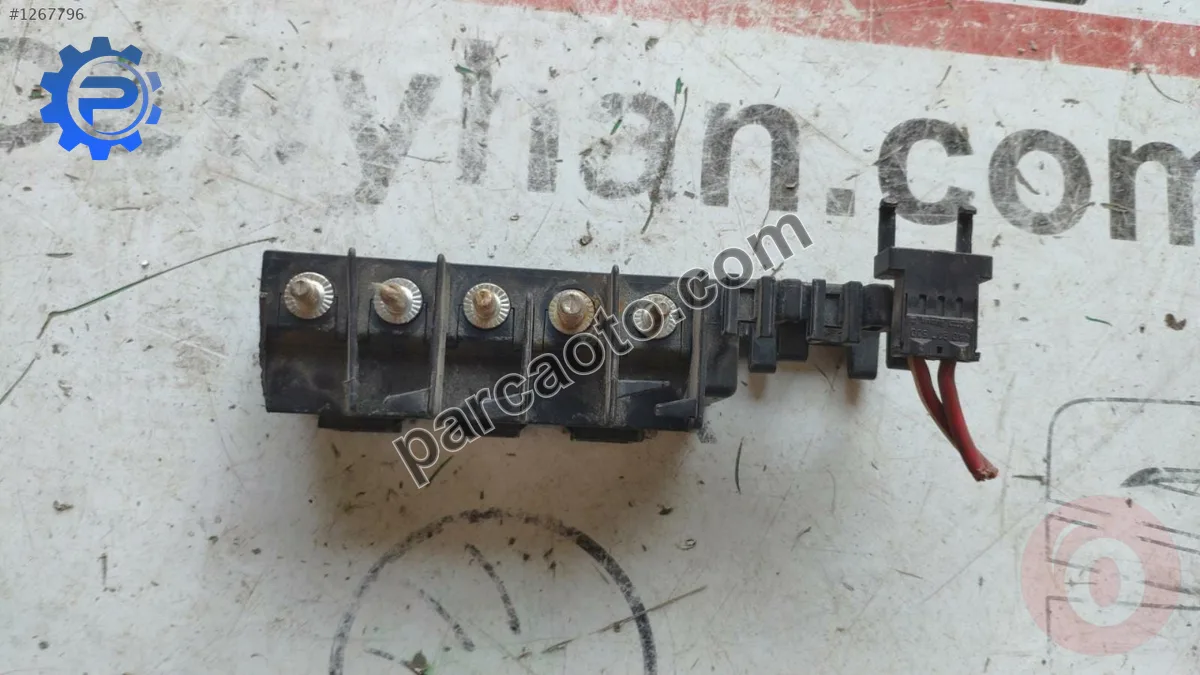 8L0941822 vw golf bora leon 2002 röle tablası sigorta kutusu