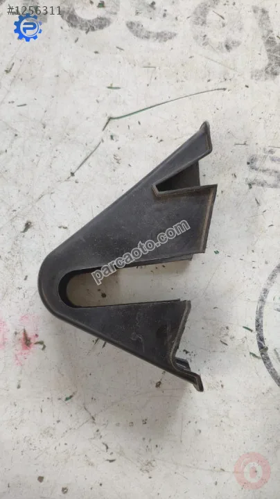 6Y0886197 skoda fabia 2001 arka koltuk bağlantı kaplaması 6Y0886197 skoda fabia 2001 arka koltuk bağlantı kaplaması