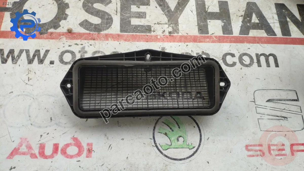 5Q0815479 skoda octavia 2016 kalorifer dış  hava ızgarası