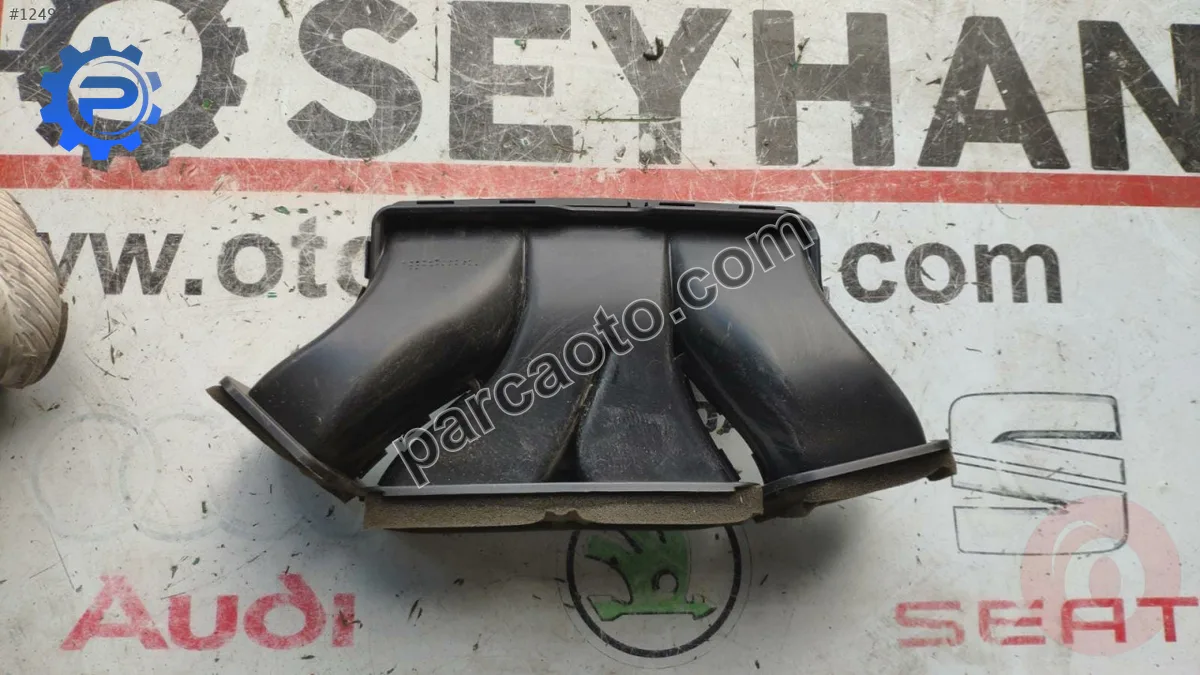 5J1819363B skoda fabia 2011 göğüs kalorifer hava kanalı