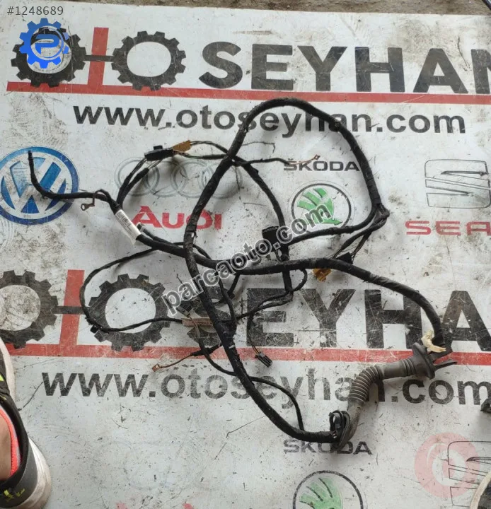 6J0971145E seat ibiza 2017 bagaj kapağı tesisatı