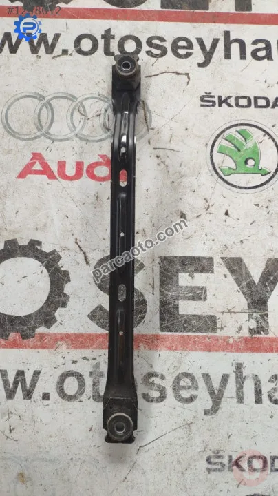 8W0201653 audi a4 2017 1.4 benzinli yakıt deposu tutucu kısa