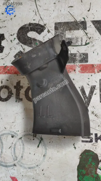8W1819725 audi a4 2017 sol kalorifer havalandırma ara kanalı