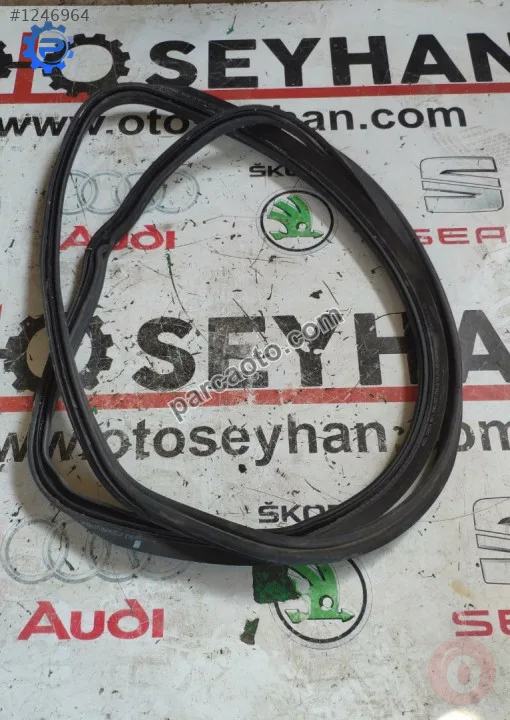 8W5827705D audi a4 2017 bagaj lastiği