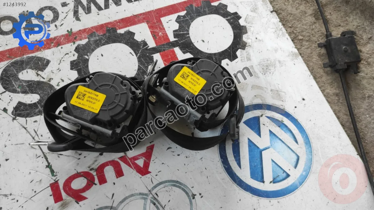34163776B audi a4 2017 arka emniyet kemerleri