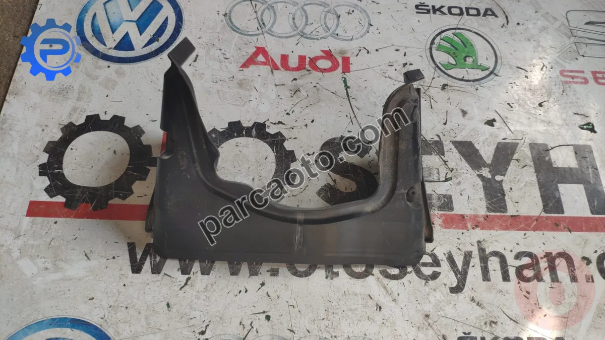 8W1819979A audi a4 2017 dış hava ızgarası su contası
