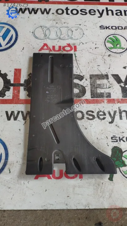 8W0819801A audi a4 2017 sol arka ayak havalandırma borusu