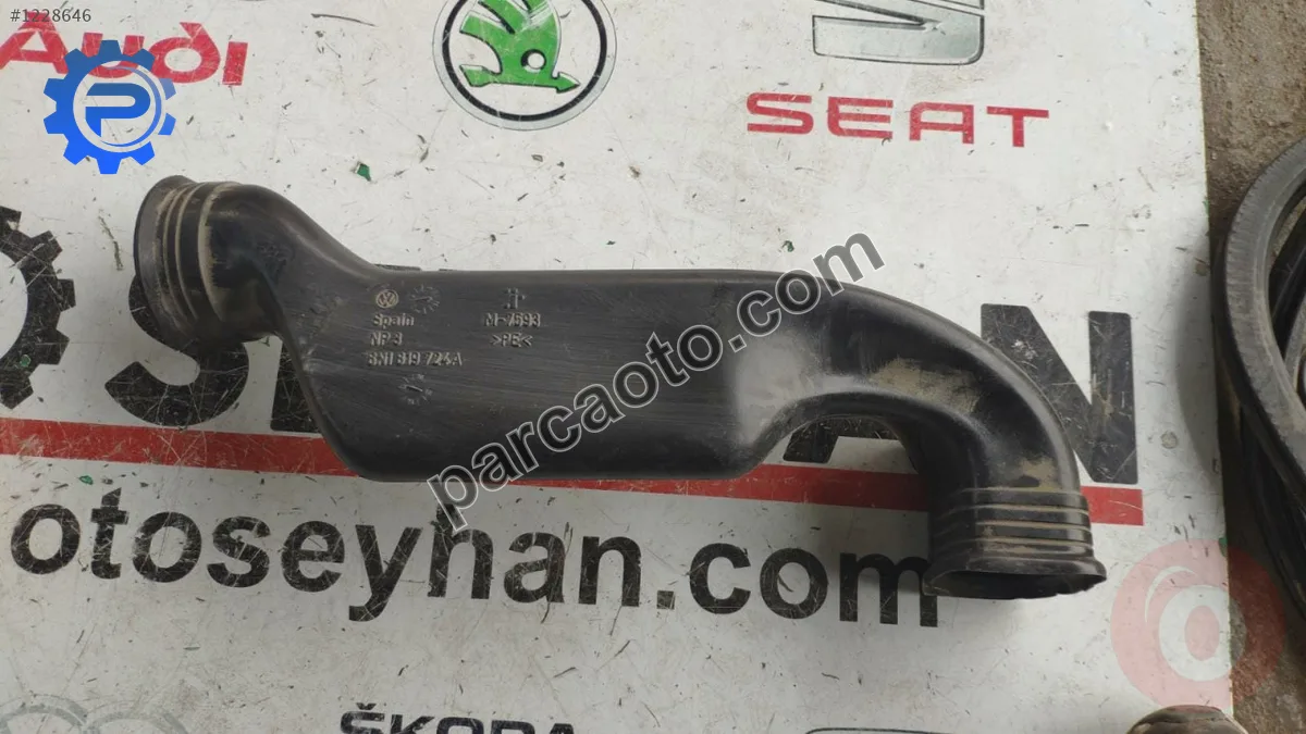 6N1819724A seat ibiza polo 00 sağ göğüs havalandırma borusu 6N1819724A seat ibiza polo 00 sağ göğüs havalandırma borusu