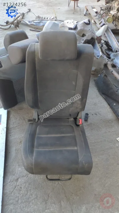 volkswagen tiguan sağ arka koltuk isofixli