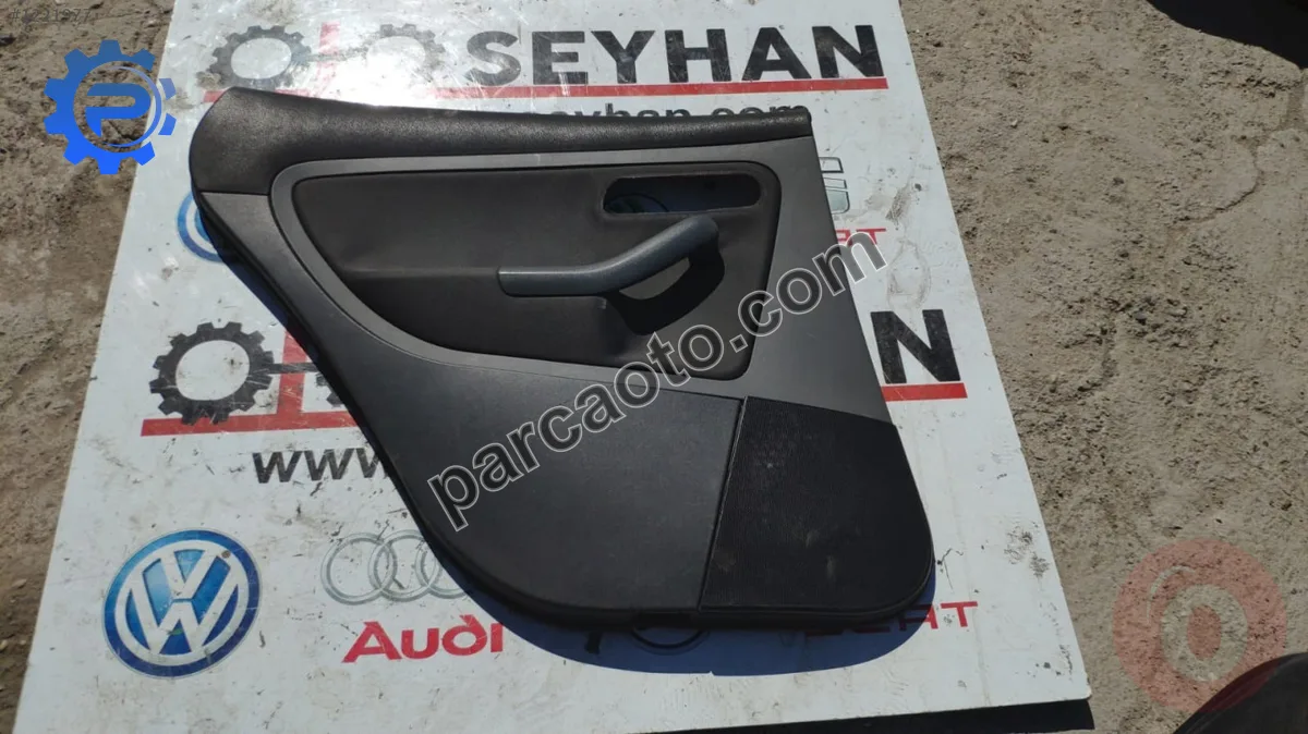 6L4867211 seat ibiza 2006 sol arka kapı kartonu (hasarlı)