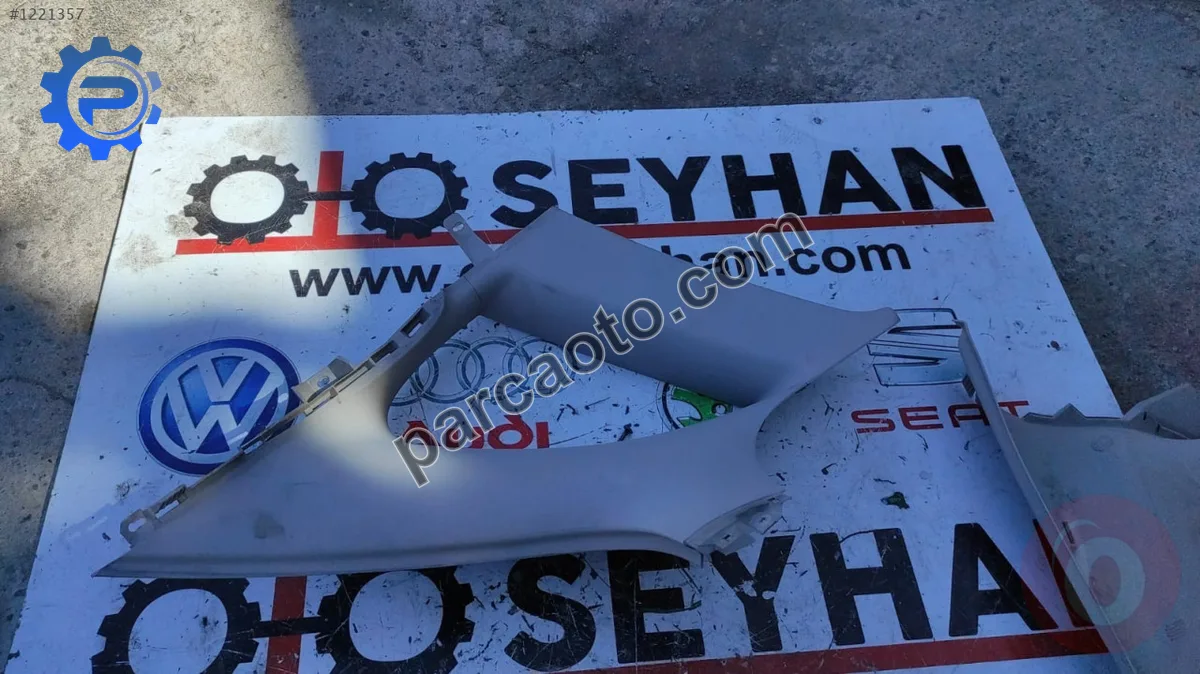 6L4868594A seat ibiza 03-08 arka sol kelebek camı iç bakalit
