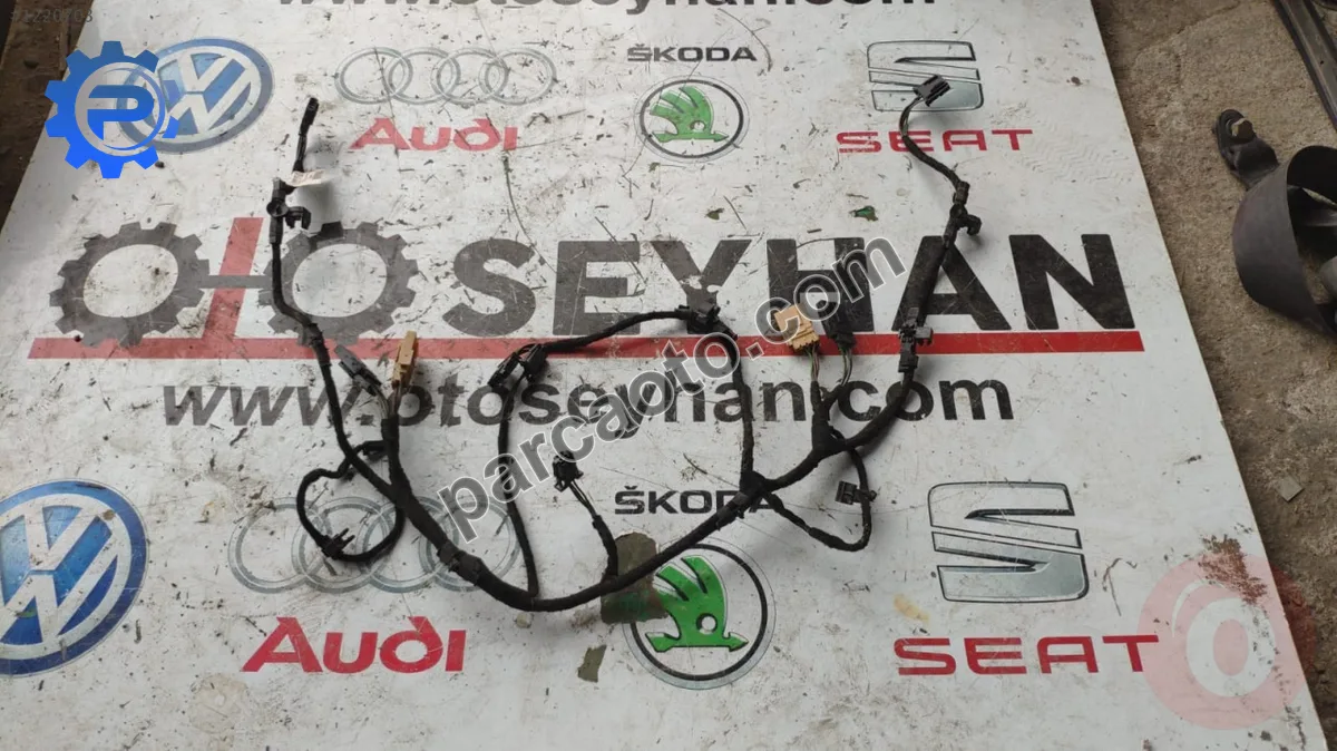 seat ibiza 2012 station wagon bagaj kapağı tesisatı