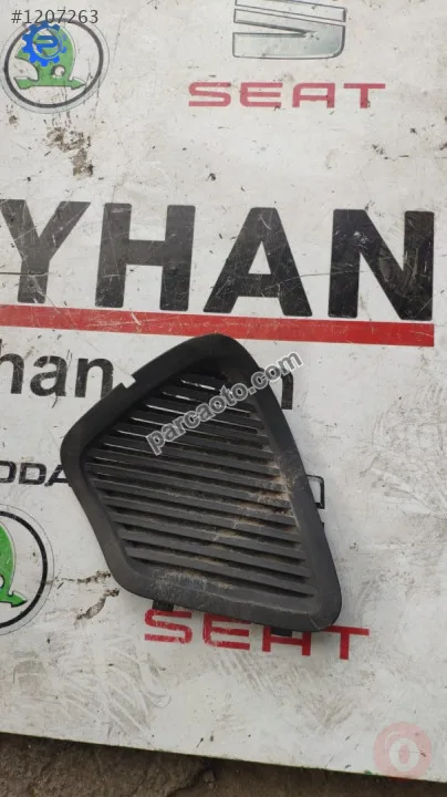 6J8867436 seat ibiza bagaj havalandırma kapağı sağ
