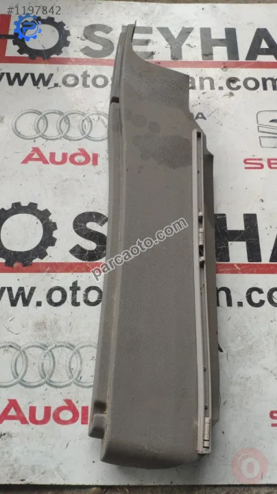 2K0868229A volkswagen caddy sol bagaj bölme rafı