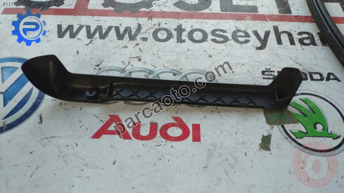 1J0881347C volkswagen golf 4 ön koltuk ray kapağı