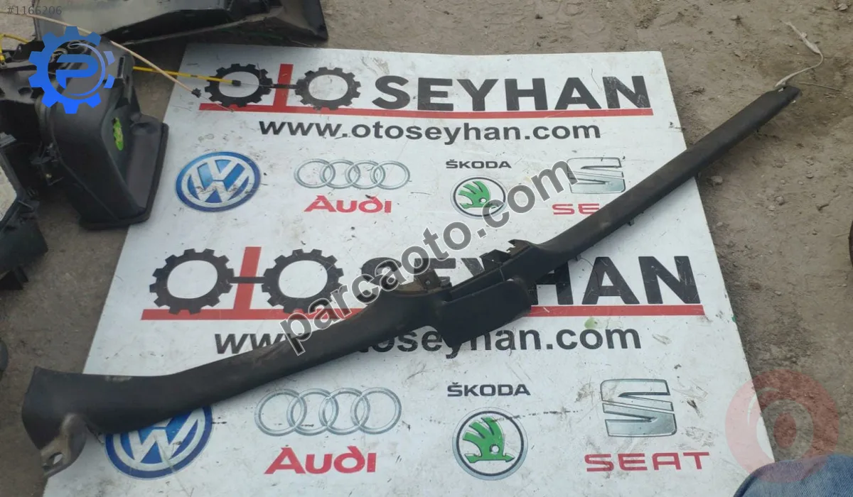 1J4853371 volkswagen golf 4 sol alt iç marşbiyel bakaliti