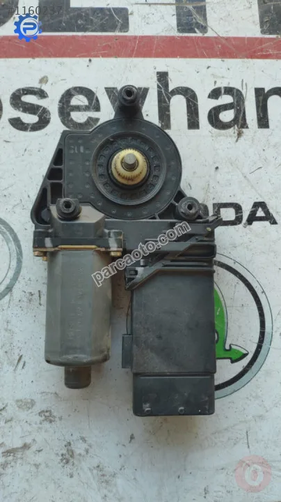 0130821694 105415301 vw passat ön sağ cam motoru