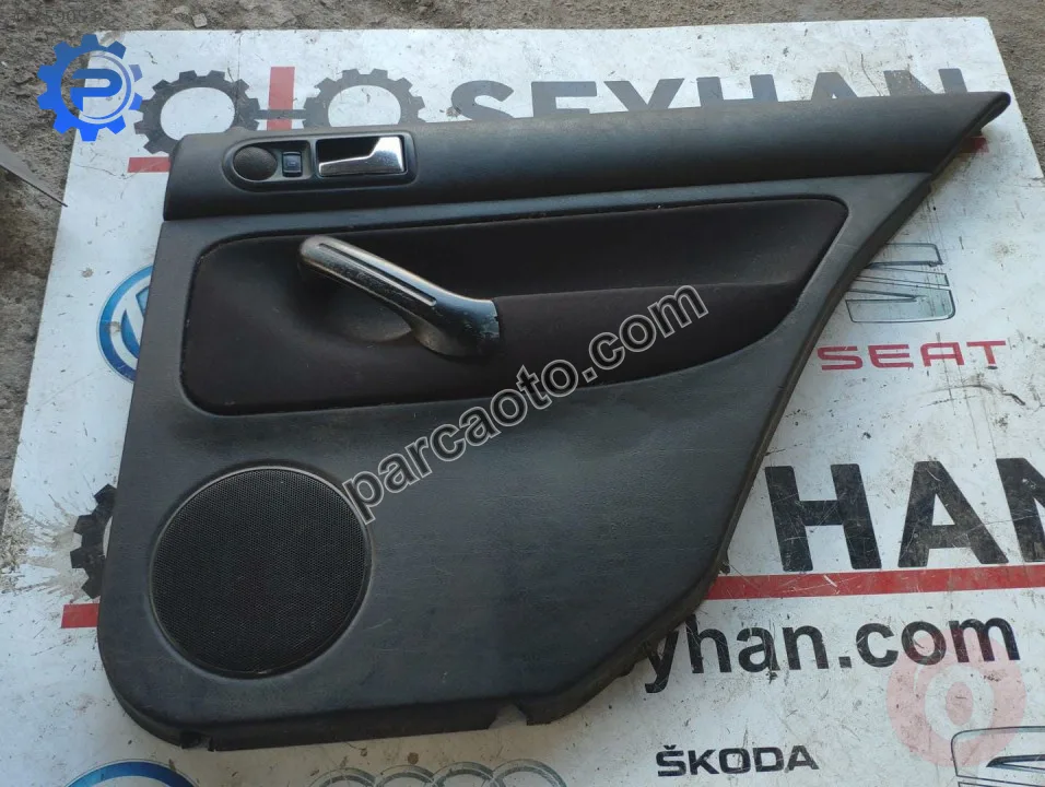 1J4867212 volkswagen golf 4 sağ arka kapı kartonu