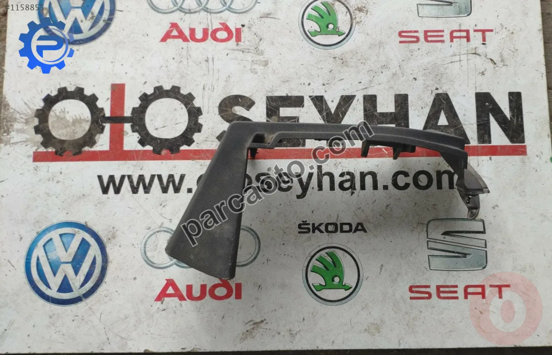 6Q6867762N vw polo 2004 sağ bagaj kaplaması