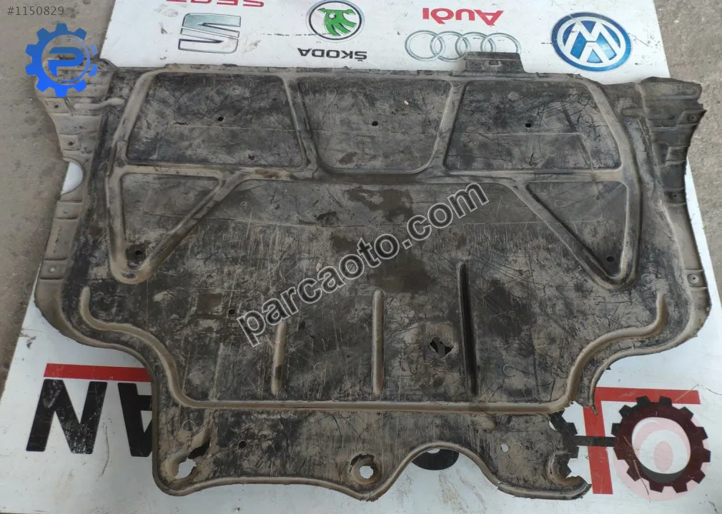 5Q0825236 volkswagen golf 7 octavia motor muhafazası