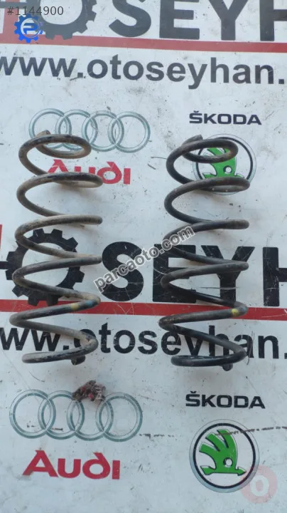 toyota corolla E180 arka helezon yayı